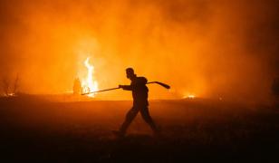Infern la graniţele României. Peste 150 de incendii de vegetaţie, înregistrate într-o singură zi, în Serbia