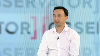 Cât de autentice pot fi relațiile cu nașii găsiți online. Explicația sociologului Antonio Amuza