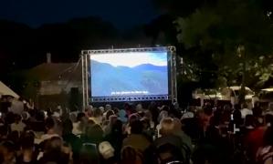 Cinematograf în aer liber în Sulina. Ce filme sunt proiectate şi cât costă experienţa
