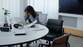 Vacanţe pe datorie. Românii apelează tot mai des la credite, pentru orice: diferenţe mari între judeţe