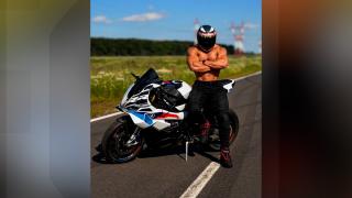 Andrei Bordeianu are coaste rupte şi fracturi la mâini şi bazin după accidentul cu motocicleta