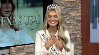 Românca de 21 de ani care a fost încoronată Miss Texas. Alexis visează acum la titlul suprem