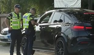 Au curs amenzile în traficul din Ilfov. La razie a fost şi un câine poliţist antrenat să găsească droguri
