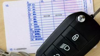 Permisul de conducere costă mai mult de la 15 septembrie. Noile taxe pentru permis şi certificat înmatriculare