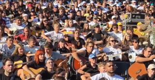 1.200 de chitare pe o singură scenă. Muzica a unit generații la un festival din Sibiu