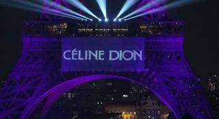 Celine Dion cucerește Parisul. Artista va susţine 16 show-uri într-o lună, după 6 ani de absenţă