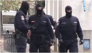 Cum funcţiona fabrica de bani de la Suceava. 3 bărbaţi, trimişi în judecată după ce au tipărit 1 mil. € falşi