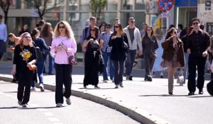 Frig şi ploi în aproape toată ţara în zilele următoare. De când se încălzeşte