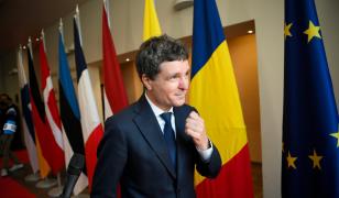 Analist, despre declaraţia lui Nicuşor Dan privind alegeri anticipate: Nu este foarte convingător