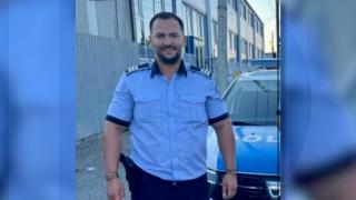 Un polițist din Pitești, căsătorit şi cu 2 copii, este acuzat că ar fi racolat tinere prin metoda 
