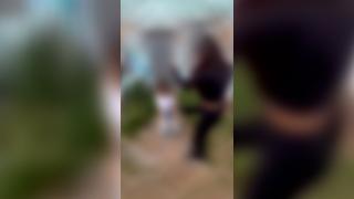 Momentul în care o fată de 15 ani din Mangalia este snopită în bătaie de alte 3 adolescente