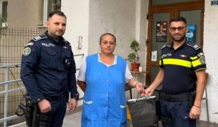 O femeie a găsit pe stradă 44.000 de lei în Craiova şi nu a stat pe gânduri. Ce a făcut cu banii