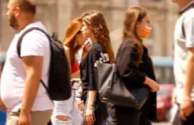 De ce ajung tinerii să stea cu părinţii până la 30 de ani. Fenomenul are un puternic impact demografic