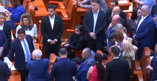 Guvernul lui Siegfried Mureșan, în impas. AUR invită PSD la negocieri pentru formarea unei majorități