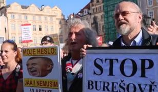 Protest masiv la Praga faţă de Guvernul Babis. Mii de oameni, în stradă cu două săptămâni înaintea alegerilor