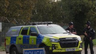 Suspecţii care ar fi plănuit atacul asupra bazei din UK, eliberaţi pe cauţiune. Decizia l-a înfuriat pe Trump