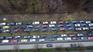 Primarul Ciprian Ciucu vrea interzicerea maşinilor poluante în Capitală. Când începe prima etapă