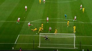 România are academii de fotbal şi bani, dar nu mai are fotbalişti. Unde se pierd juniorii români