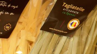 Tricolor pe etichetă, ingrediente din import. Cum sunt păcăliţi cumpărătorii