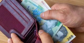 8.650 de lei pe lună, cheltuielile unei gospodării din România. Pe ce se duc cei mai mulți bani