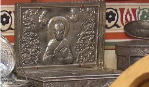 A spart cutia milei şi a fugit cu banii. Cum acţiona hoţul care a băgat spaima în preoţii din Brăila