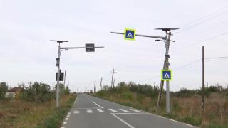 Trecere de pietoni spre nicăieri: a costat 39.000 de lei şi se află în mijlocul câmpului, în Brăila