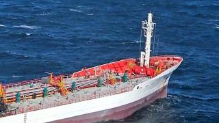 Nava Wine Trader ar fi fost lovită de 2 drone în Marea Neagră. Marinarii salvați au fost aduși la Constanța
