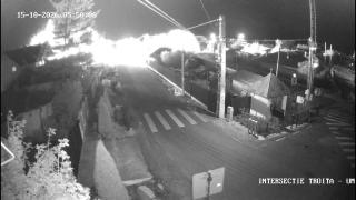 Momentul în care o butelie GPL explodează şi distruge o casă din Vrancea. Un bărbat e în stare critică