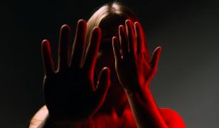 Radiografia femicidului în România: 31 de femei ucise în 2026. De ce legea nu reușește să le protejeze