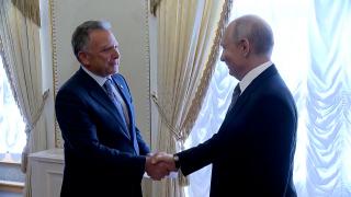 "Din respect pentru mine". Gestul făcut de Putin pentru Trump cu o zi înainte ca Rusia să ofere SUA motorină
