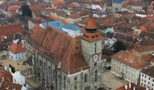 Cum au ajuns românii să-şi petreacă vacanţele acasă. Plecările în străinătate îi costă tot mai mult