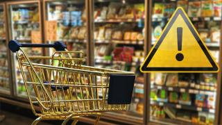 Top 3 cele mai periculoase alimente din supermarket. Românii le adoră, dar studiile arată cât de nocive sunt
