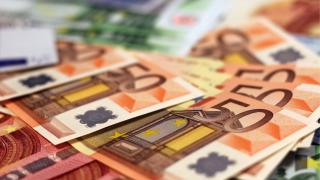 Locul de muncă plătit cu aproape 4 mii de euro. Vezi lumea întreagă, deși n-ai nevoie de studii superioare. Școlarizarea se face la locul de muncă