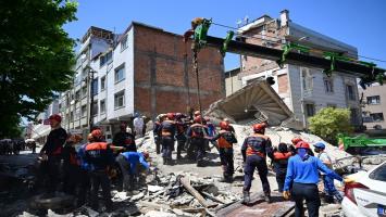 Eroarea criminală care a dus la prăbușirea blocului cu 5 etaje din Turcia