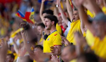 EURO 2024. Fanii tricolorilor au sărbătorit în stradă victoria istorică cu Ucraina. Şi Iohannis a transmis un mesaj Naţionalei