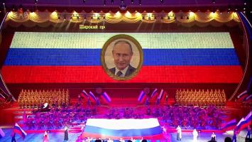 Rusia ar căuta o alternativă la NATO prin turneul asiatic al lui Vladmir Putin. Preşedintele rus, primit cu onoruri în Vietnam