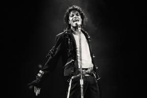 15 ani de la moartea regelui muzicii pop, Michael Jackson. Cariera de peste 4 decenii, umbrită de probleme de sănătate şi controverse