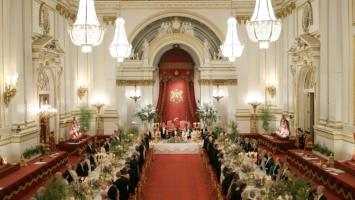 Petrecere grandioasă la Palatul Buckingham în timpul vizitei oficiale a împăratului Japoniei. Ce a inclus meniul de lux