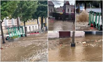 Inundaţie de proporţii pe străzi, după ce o conductă de apă s-a spart în centrul Clujului. Şuvoaiele s-au revărsat în Piaţa Avram Iancu