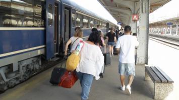 Trenurile Soarelui 2024. Cu câte locuri s-au suplimentat garniturile şi cât costă biletul București - Constanța