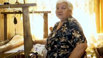 Elena, omul-muzeu. Cum a ajuns bătrâna din Galaţi să fie premiată de UNESCO cu titlul "Tezaur Uman Viu"