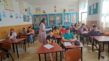 Ioana Diaconu, profesoara care a reuşit să aducă dragostea de carte într-un sat din România
