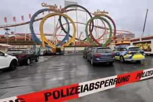 Un muncitor român a murit în timp ce făcea teste la un rollercoaster din zona în care se desfăşoară festivalul Oktoberfest