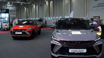 Salonul Auto Bucureşti s-a deschis la Romexpo, timp de 6 zile. Cât costă intrarea şi care sunt cele mai căutate maşini din 2024