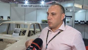 Salonul Auto Bucureşti: Bogdan expune o Dacia din 1970, restaurată cu 20.000 de euro. Alţii au venit pentru modele de ultimă generaţie