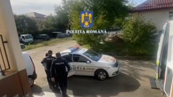 Cursă nebună cu un microbuz pe străzile din Maramureş. Şoferul nu avea permis, furase maşina şi mirosea a alcool