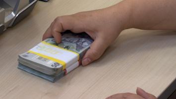 Salarii îngheţate şi TVA mai mare. Măsurile de austeritate aşteptate de economişti pentru 2025