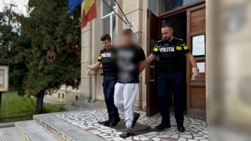 Tânăr de 17 ani din Bacău, prins de poliţie la volanul unei maşini, fără permis de conducere şi băut bine