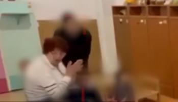 Fetiţă de un an şi jumătate, lovită brutal de o educatoare peste cap, la o grădiniţă din Brăila