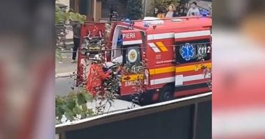 Motociclist de 17 ani, spulberat în Baia Mare de o şoferiţă care a schimbat direcţia fără să se asigure